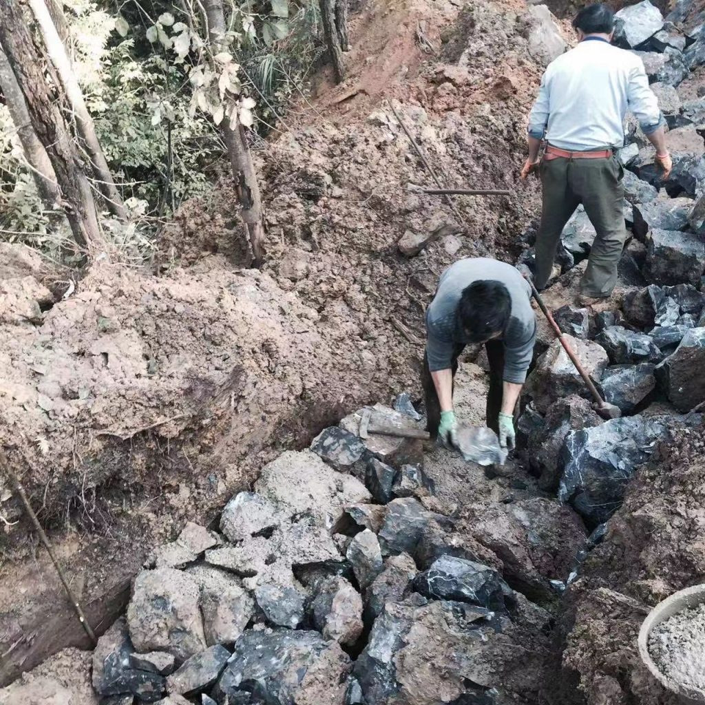 为什么背帐修建的整治项目道路，百姓受益了，但结账时傻眼了