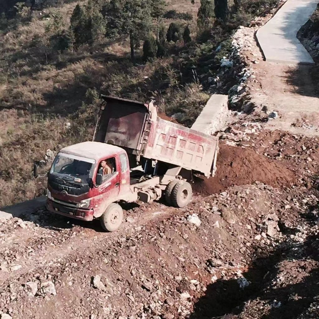 为什么背帐修建的整治项目道路，百姓受益了，但结账时傻眼了